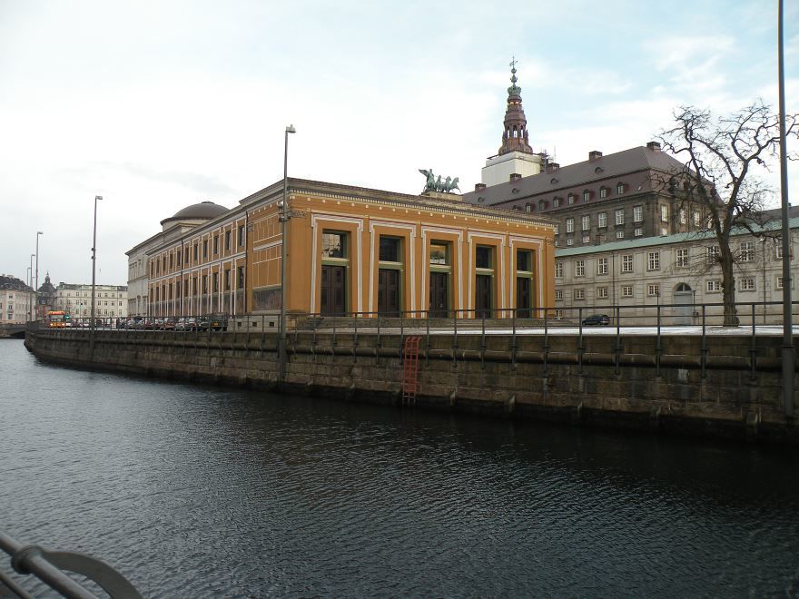 Музей Торвальдсена город Копенгаген