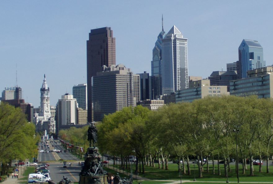 Скачать город Филадельфия онлайн бесплатно