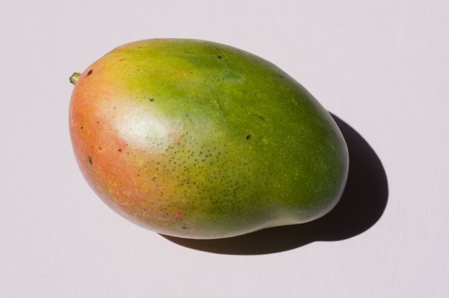 Смотреть фото некалорийного фрукта – манго из России бесплатно