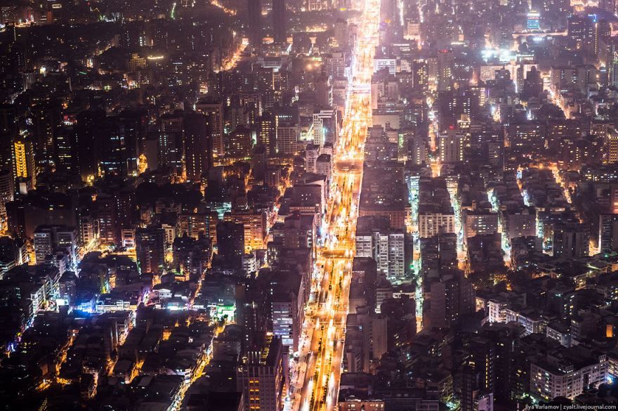 Смотреть красивое ночное фото город Тайбэй